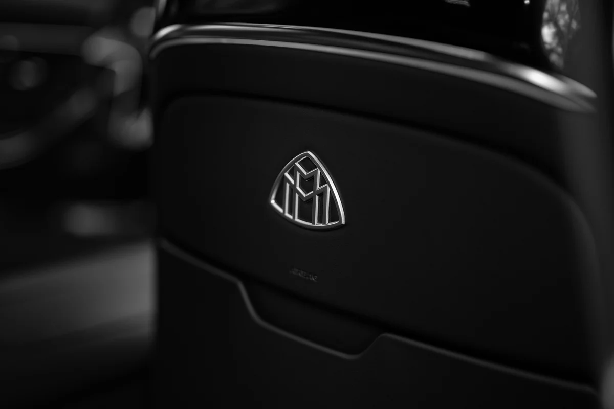 SilverDrive: Europe's Premier Chauffeur Service