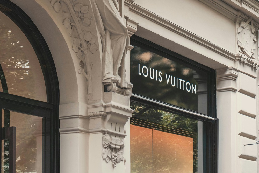 Louis vuitton shopping store in amsterdam centrum